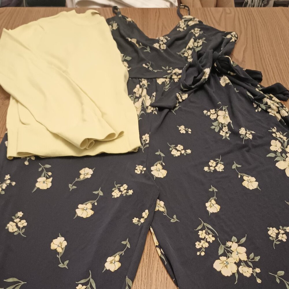 Kaileigh Size 1X Navy and Yellow Floral Cropped Wide Leg Jumpsuit